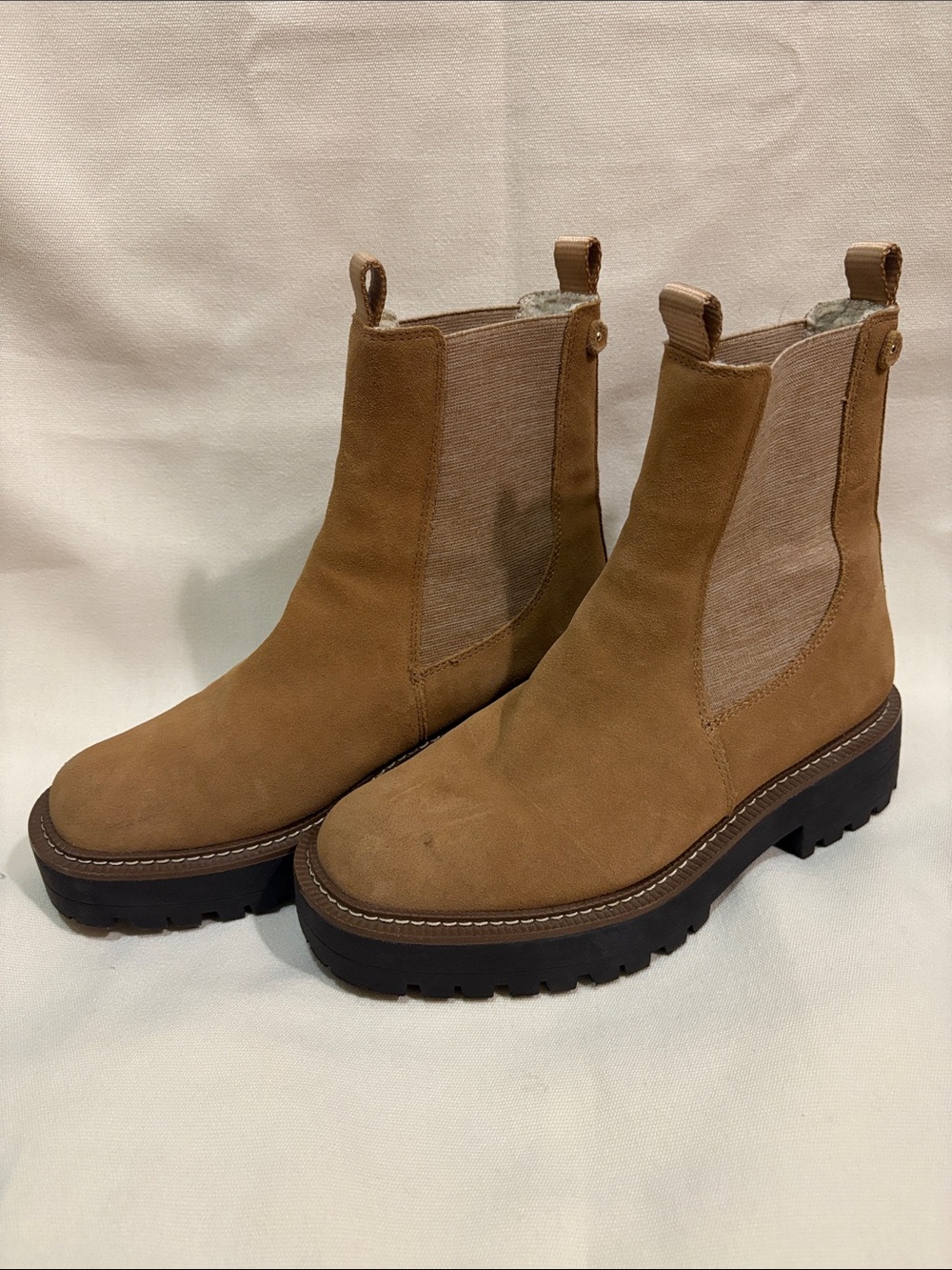 Sam Edelman Tan Suede Chelsea Lug Sole Boots